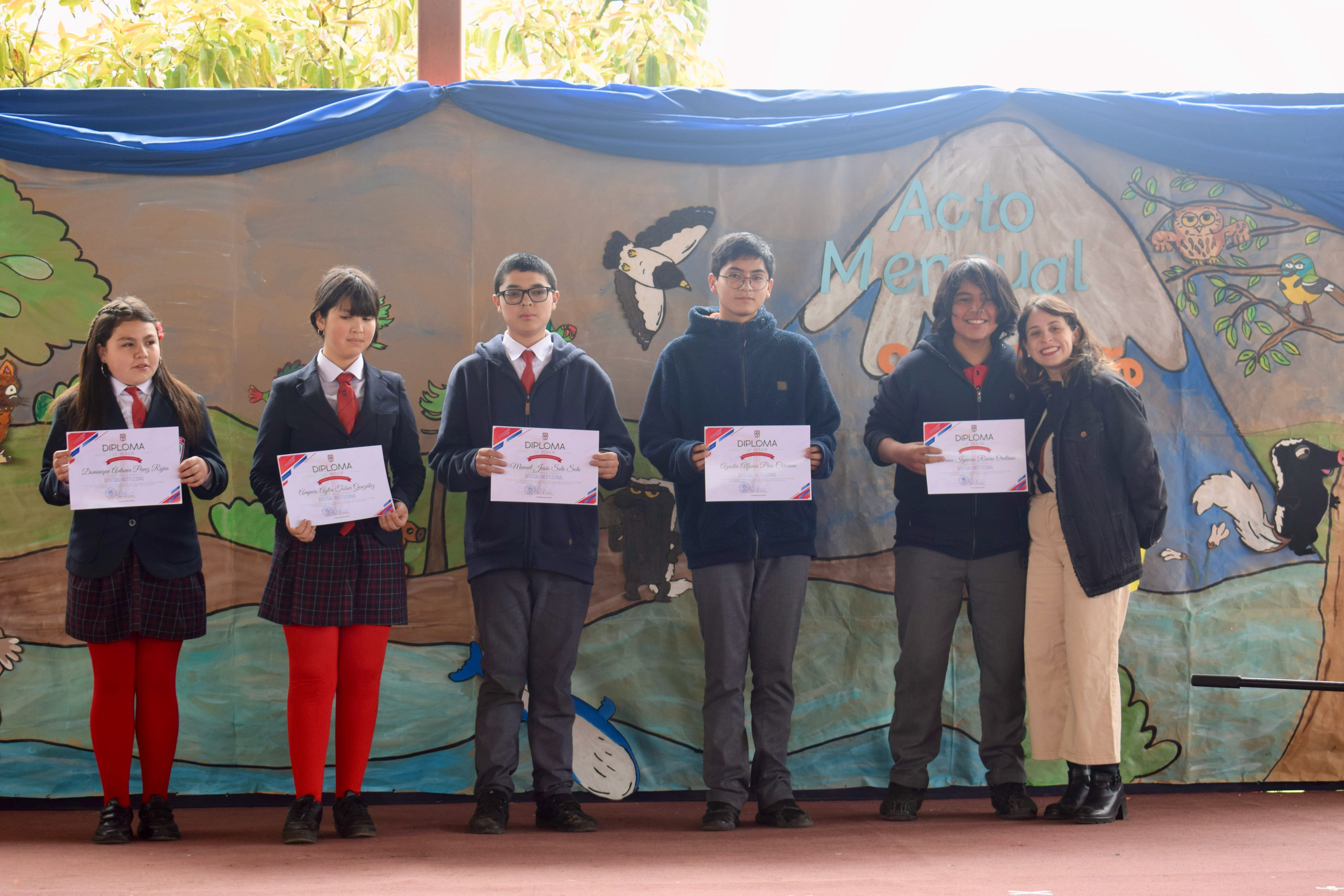 Read more about the article Acto Mensual de Noviembre en el Colegio Cryptocarya Alba