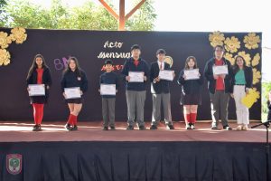 Read more about the article Celebramos un emotivo Acto Mensual en nuestro colegio Cryptocarya Alba – 2do Bloque y Enseñanza Media